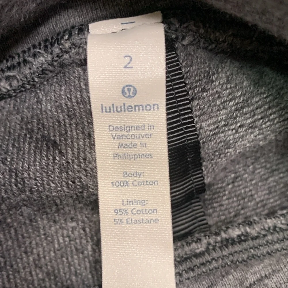 Lululemon Turtleneck Sweatshirt